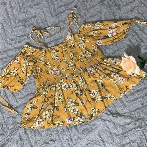 FLORAL cute Mustard AEROPOSTALE shirt 🌻🧚‍♀️